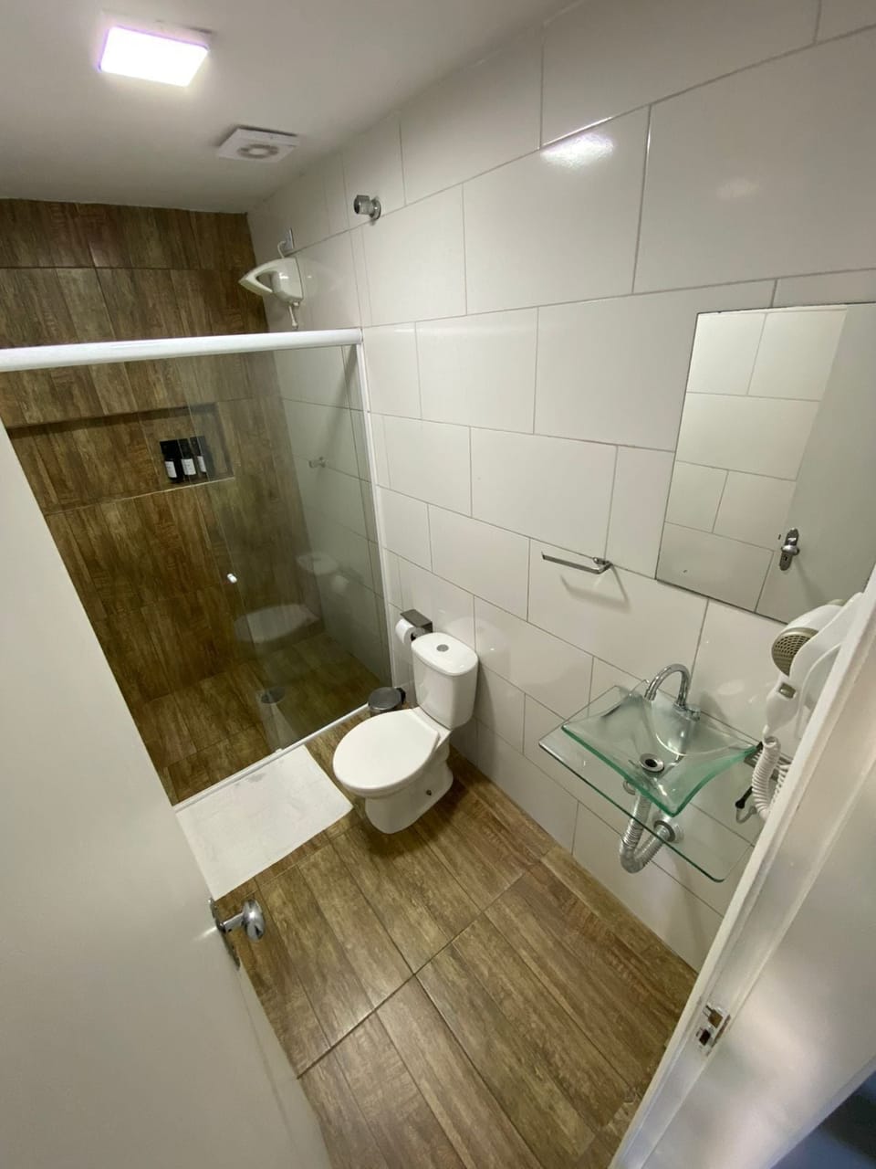 Standard Triple Room | Free WiFi