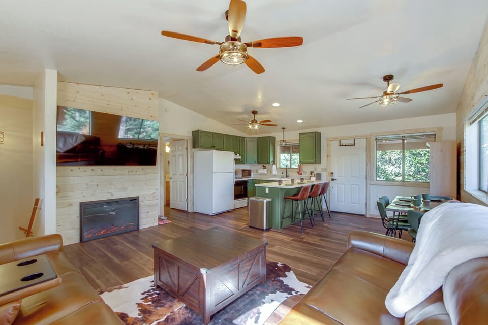 House (3 Bedrooms) | Front of property