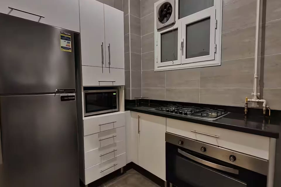 Apartment, 2 Bedrooms, City View | Private kitchen | Electric kettle