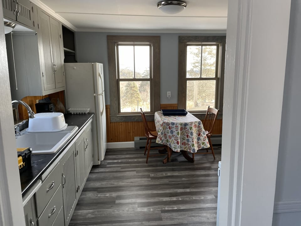 kitchen/dining