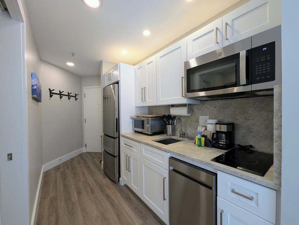 Newly refurbished kitchenette