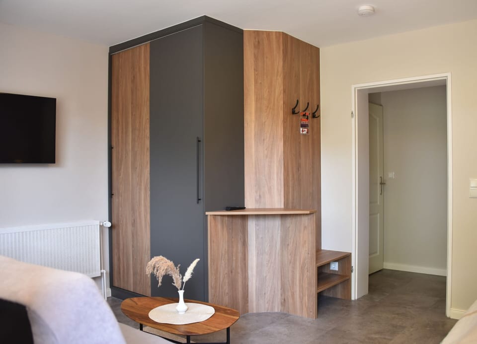 Deluxe Double Room, Accessible, Private Bathroom | Blackout drapes, iron/ironing board, free WiFi