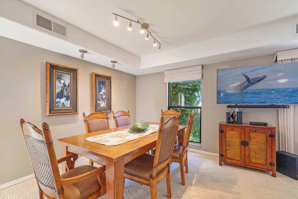 Dining Table with seating for 6 with additional counter seating.
