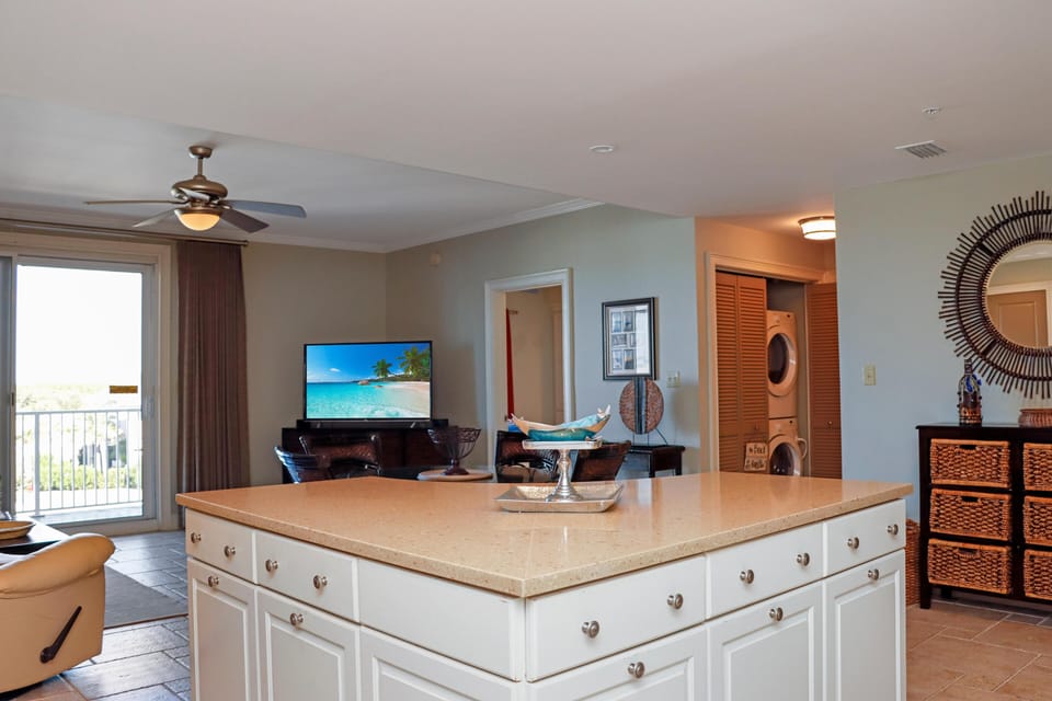 Condo, Multiple Beds (The Villas #302) | Interior