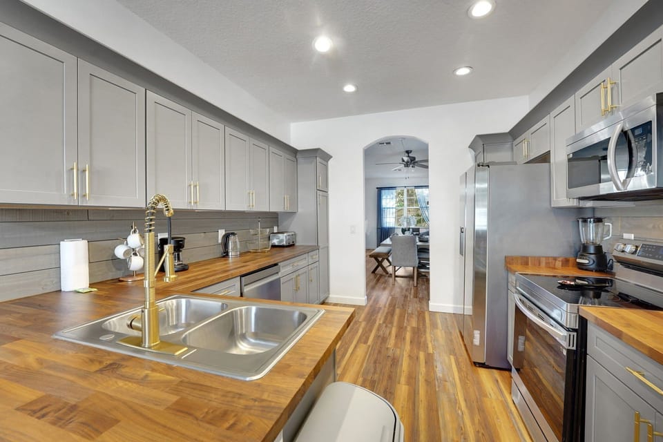 Indoors, Kitchen, Hardwood, Sink, Sink Faucet