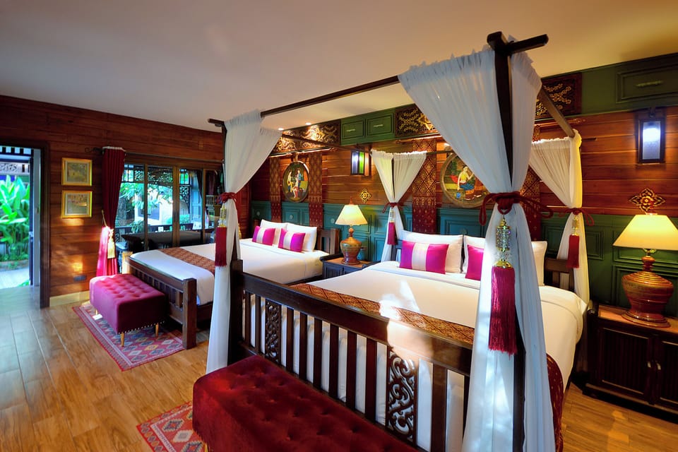 Family Bungalow | Desk, free WiFi, bed sheets