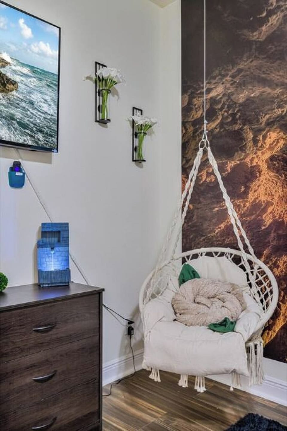 ~ Chill in this cozy area! ~