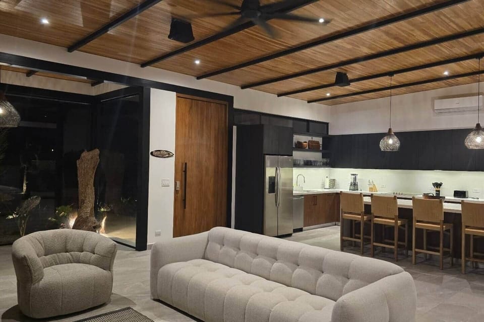 Living room and kitchen pool Villa Lux Grande