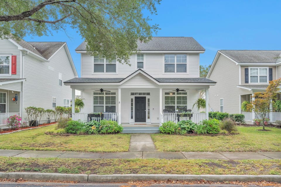 This two-story home blends Lowcountry elegance with modern coastal comfort. Located in a quiet neighborhood, it’s just minutes from the shops, restaurants, and riverfront views of Old Town Bluffton.