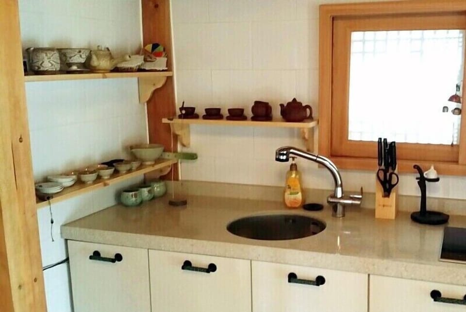 Grand Suite, 2 Bedrooms, Kitchenette, Hill View | Private kitchenette | Fridge