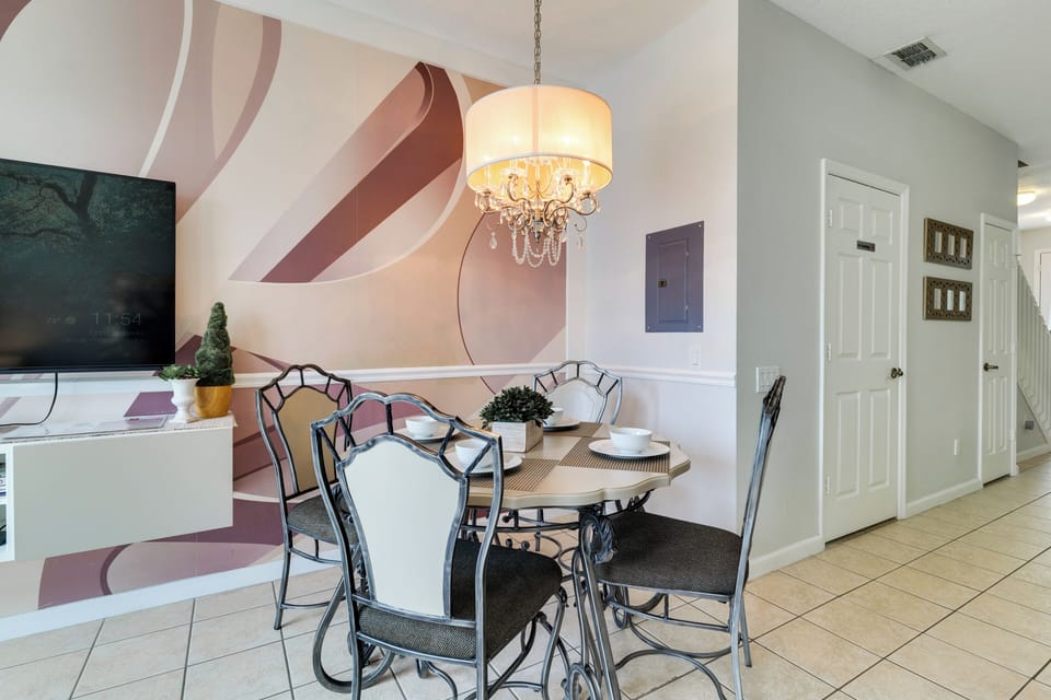 Dining Area | 1st Floor