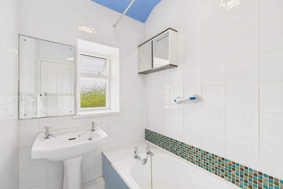 Host Stay Highgarth House in Seahouses