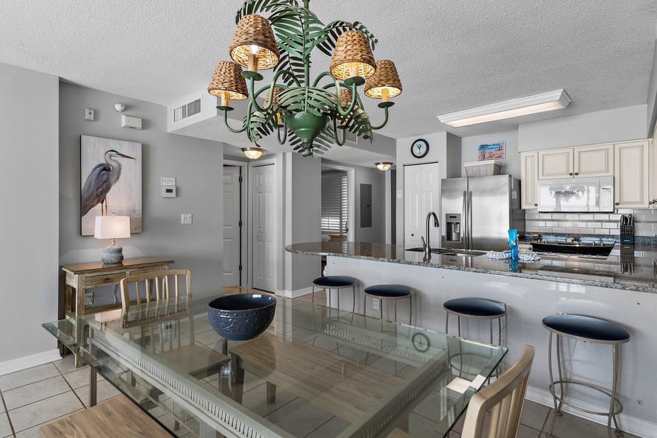 Condo, Multiple Beds (Island Princess 709) | Dining