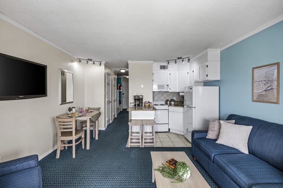 Open concept living - perfect for you and your family to enjoy time together at the beach!