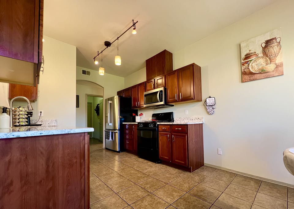 4 Kitchen 2