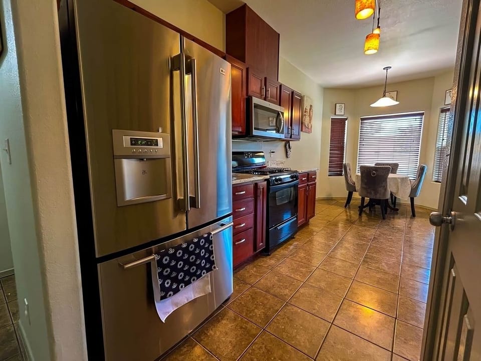 4 Kitchen 1