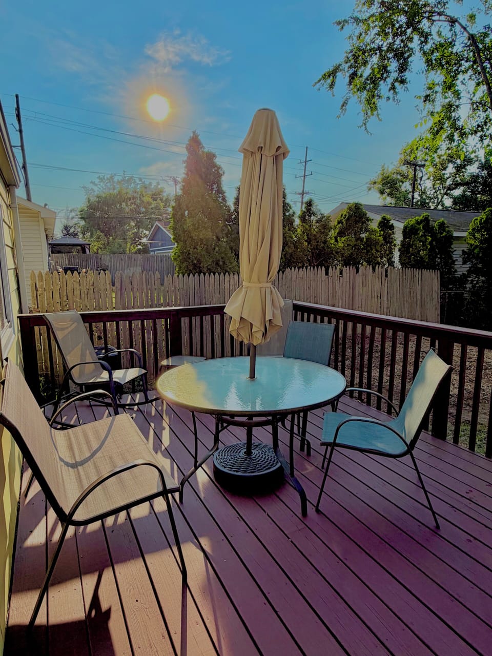 Outdoor dining