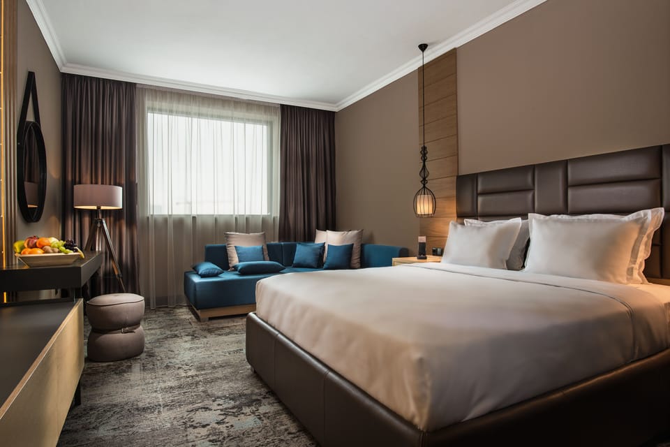 Superior King Room | Premium bedding, memory foam beds, minibar, in-room safe