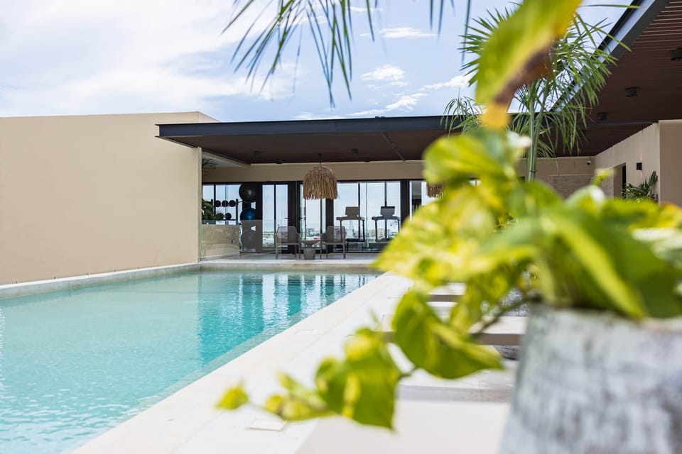 Relaxing Rooftop Lounge Areas