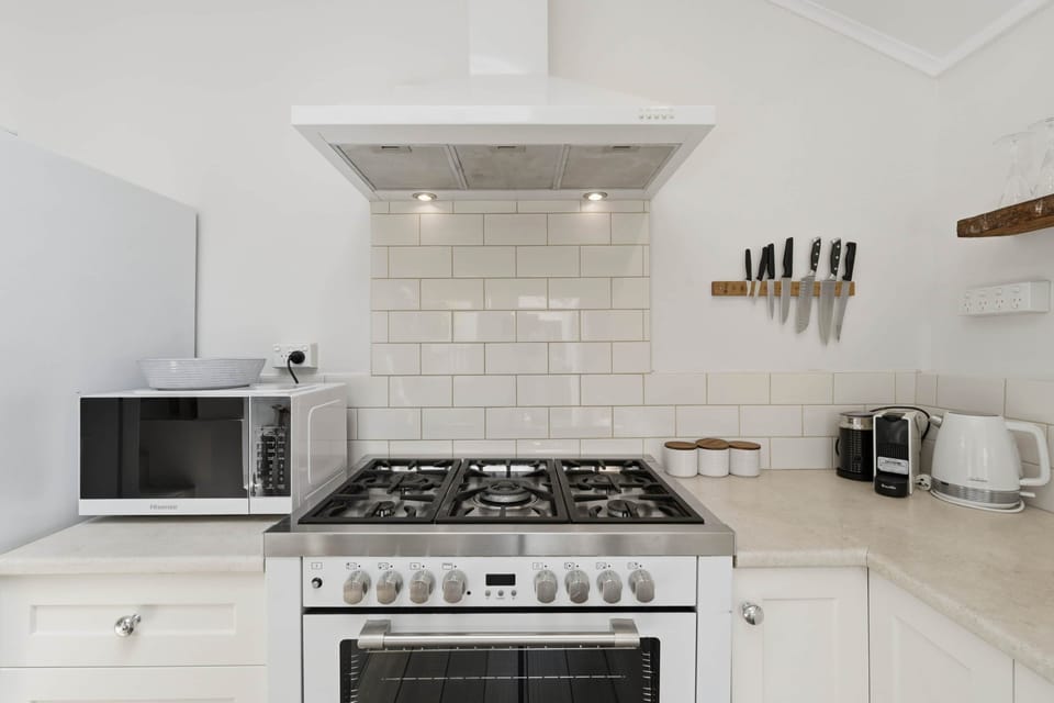 RT MacquarieStNov2025 18