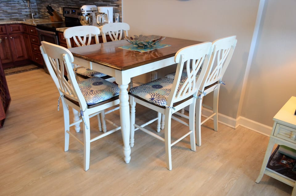 Dine in at the bar height table (extra leaf - self stored & will seat 8)