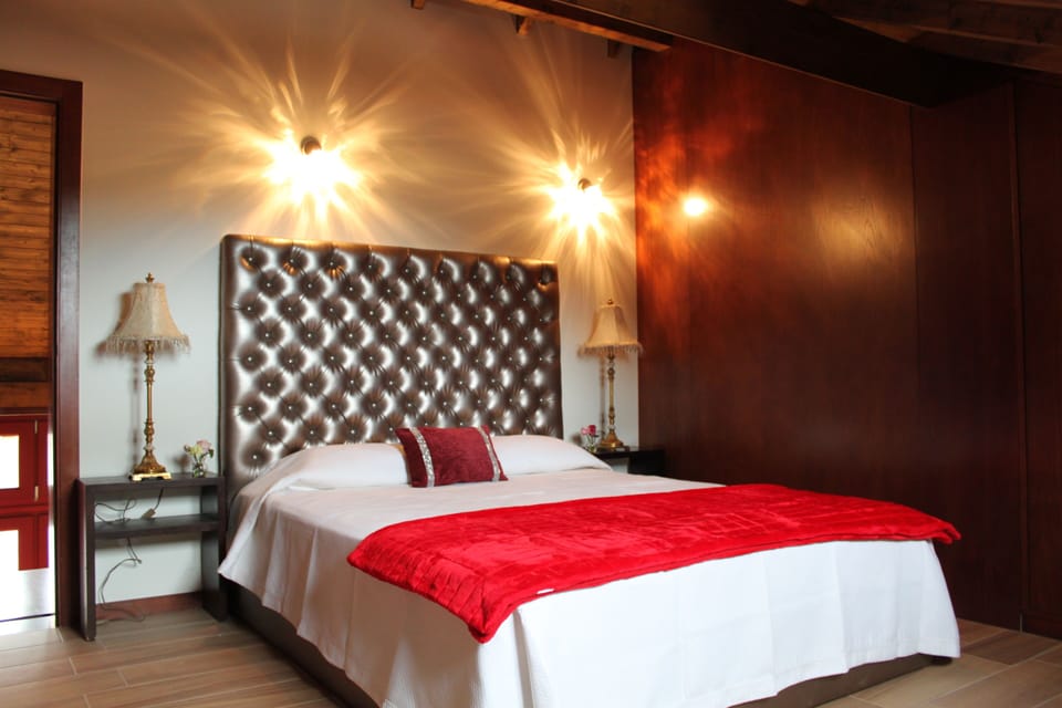 Double Room | Soundproofing, cribs/infant beds, free WiFi, bed sheets