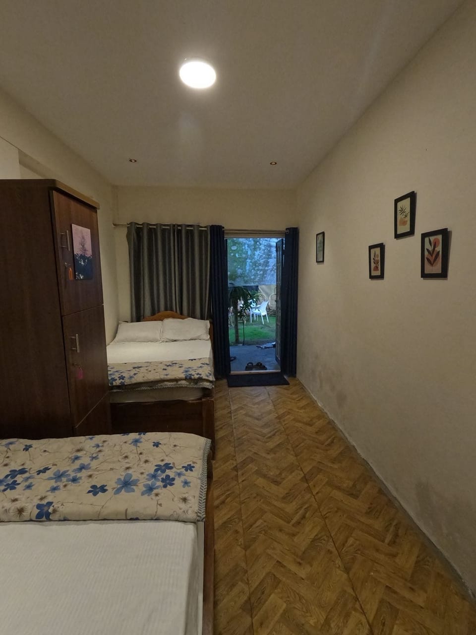 Comfort Twin Room, Park View | In-room safe, desk, laptop workspace, soundproofing