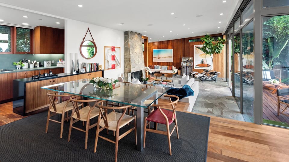 Luxury Villa, Multiple Beds, Pool Access, Mountain View (Waynecrest) | Interior