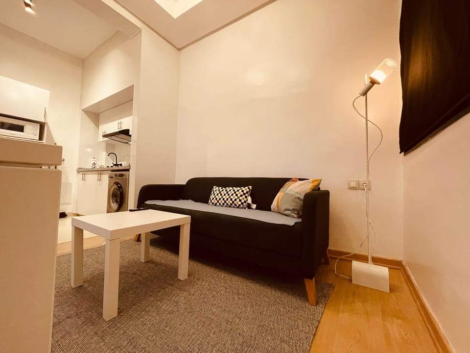 Apartment, City View | Minibar, free cribs/infant beds, free WiFi, bed sheets