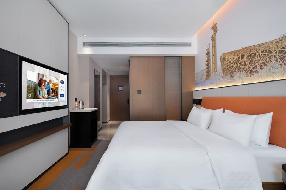 Comfort Double Room, Courtyard View | Desk, laptop workspace, WiFi (free)