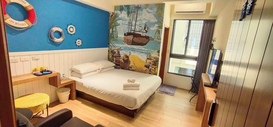 Standard Double Room - with Window | Laptop workspace, blackout drapes, free WiFi, bed sheets