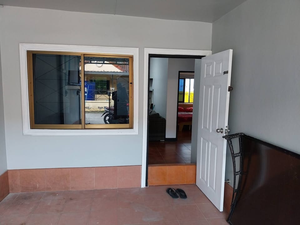 Bungalow, 2 Bedrooms, Smoking, Patio | Interior