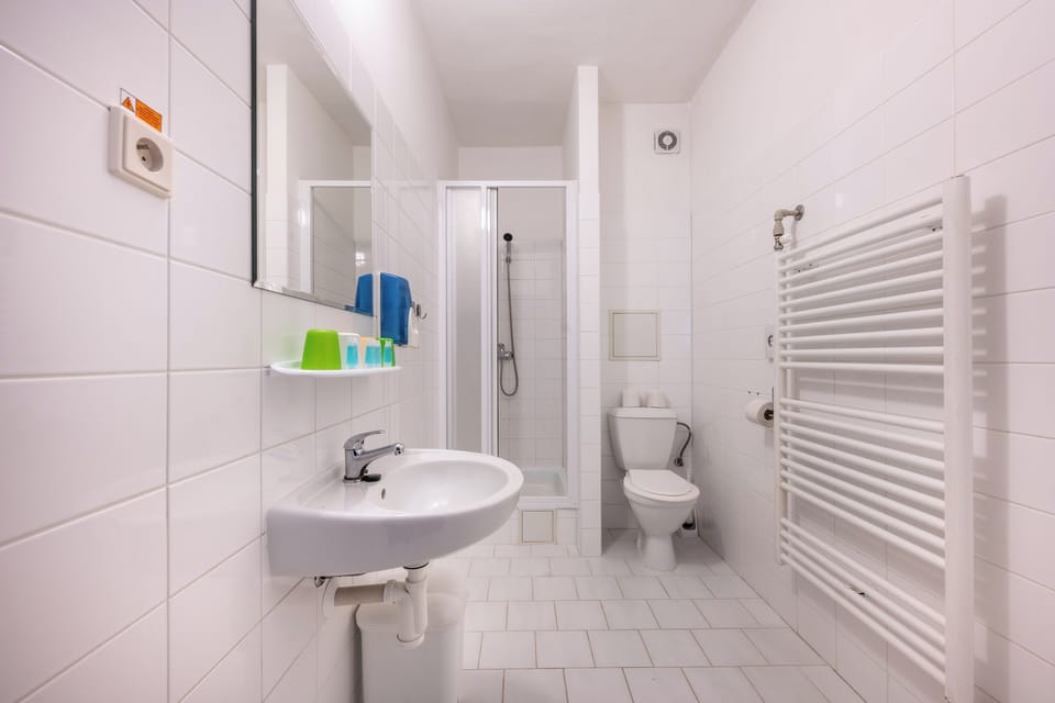 Free toiletries, towels, toilet paper