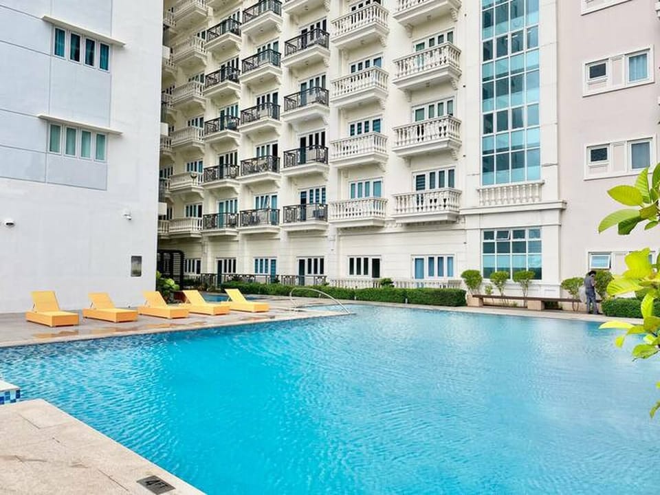 Condo, 1 Bedroom, Accessible, Smoking | Pool | Outdoor pool