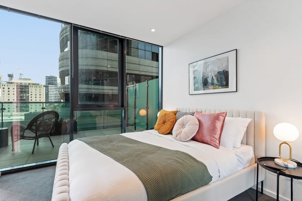 Apartment | 2 bedrooms, laptop workspace, bed sheets