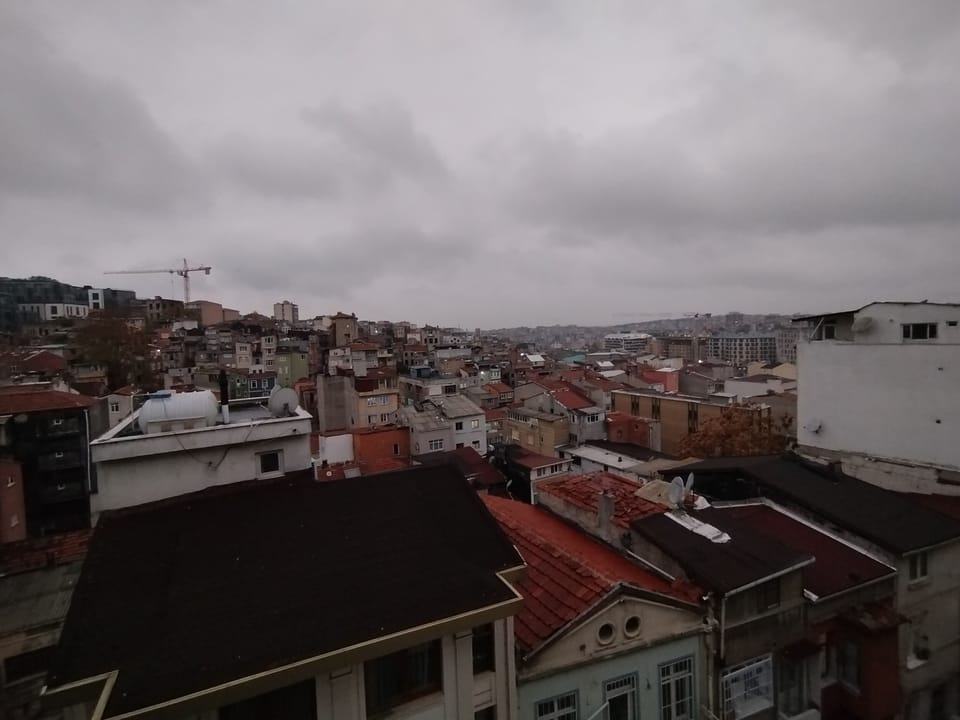 10 Kisilik Karma Oda 1 Yatak | Balcony