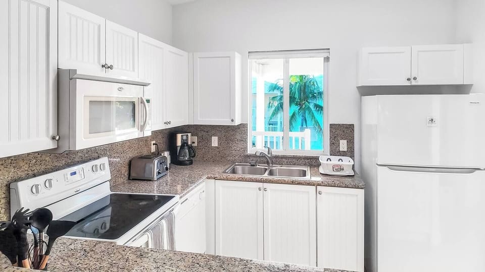 fully equipped kitchen