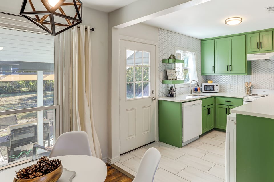 House (2 Bedrooms) | Interior