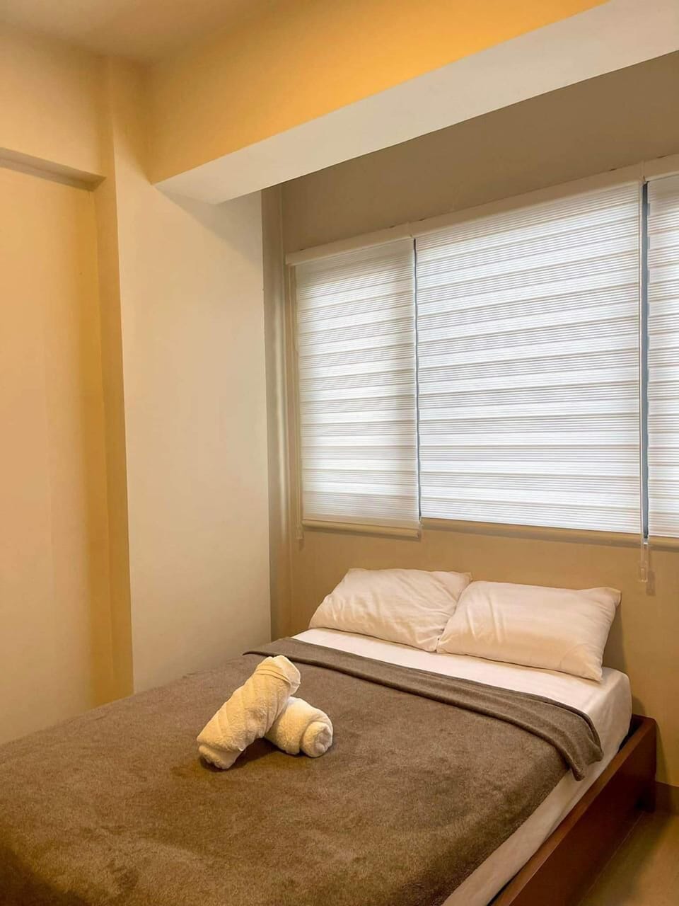 Comfort Condo, 1 Double Bed, Balcony, Beach View | Laptop workspace, free WiFi