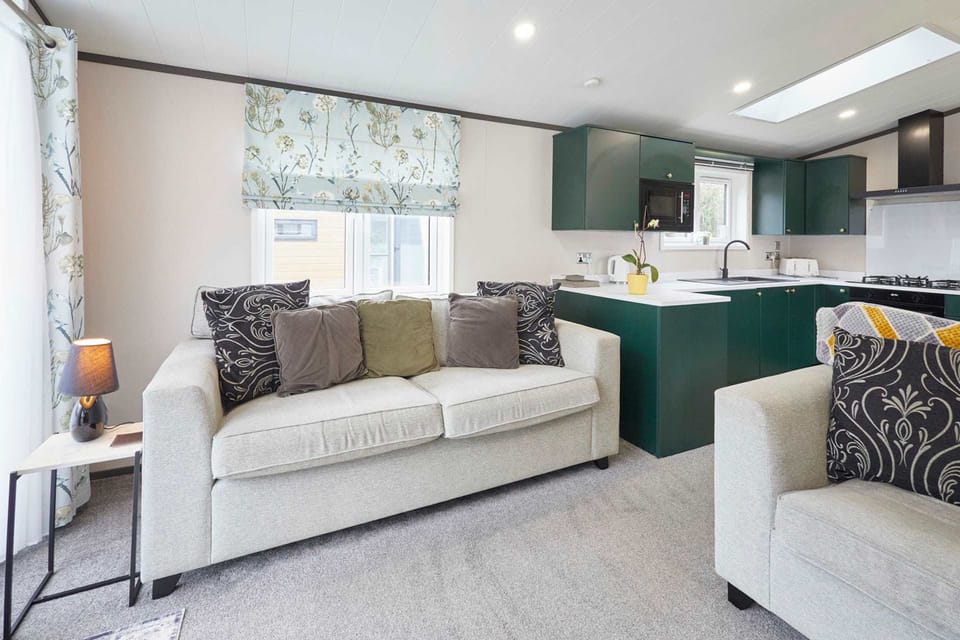 House | 2 bedrooms, desk, Internet