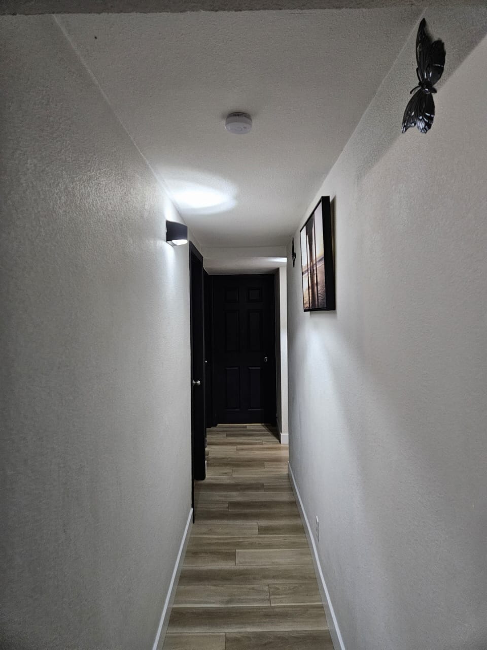 Hallway to the rest of the bedrooms.
