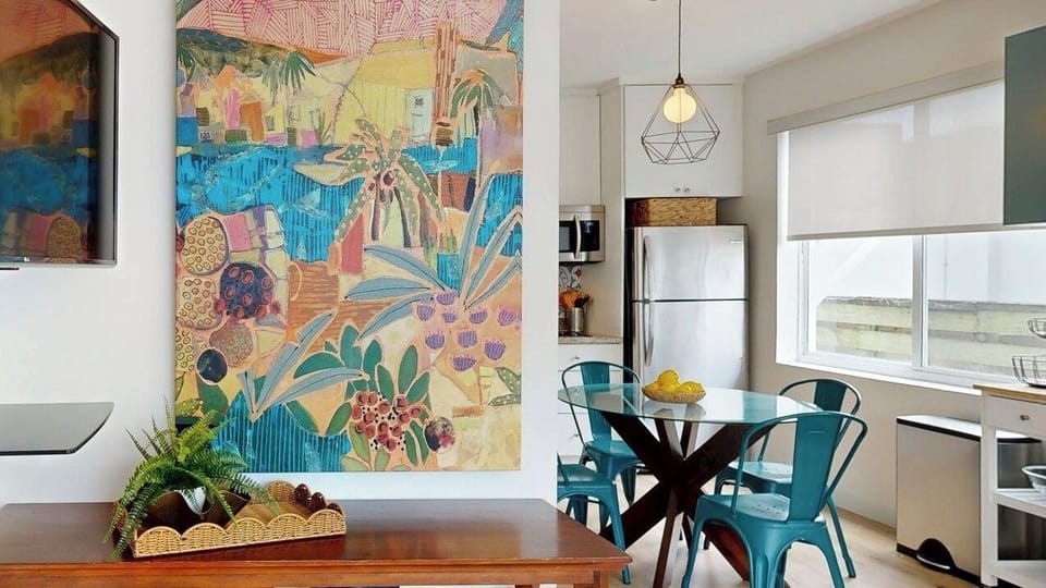Kitchen/ Dining Area for 4 people