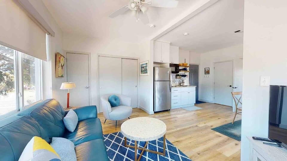 Living Room, Sofa (no Sofa Bed) and Smart TV
