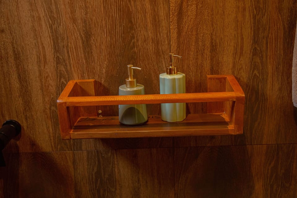 Deluxe Double Room, Air conditioning, Mountain View | Bathroom amenities | Shower, free toiletries, hair dryer, slippers