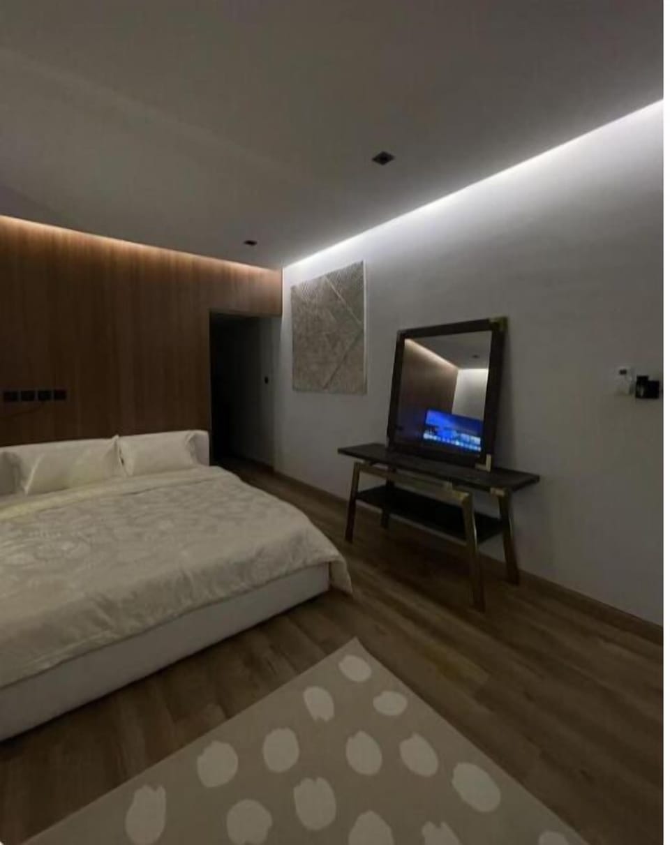 Studio 502 | Free WiFi