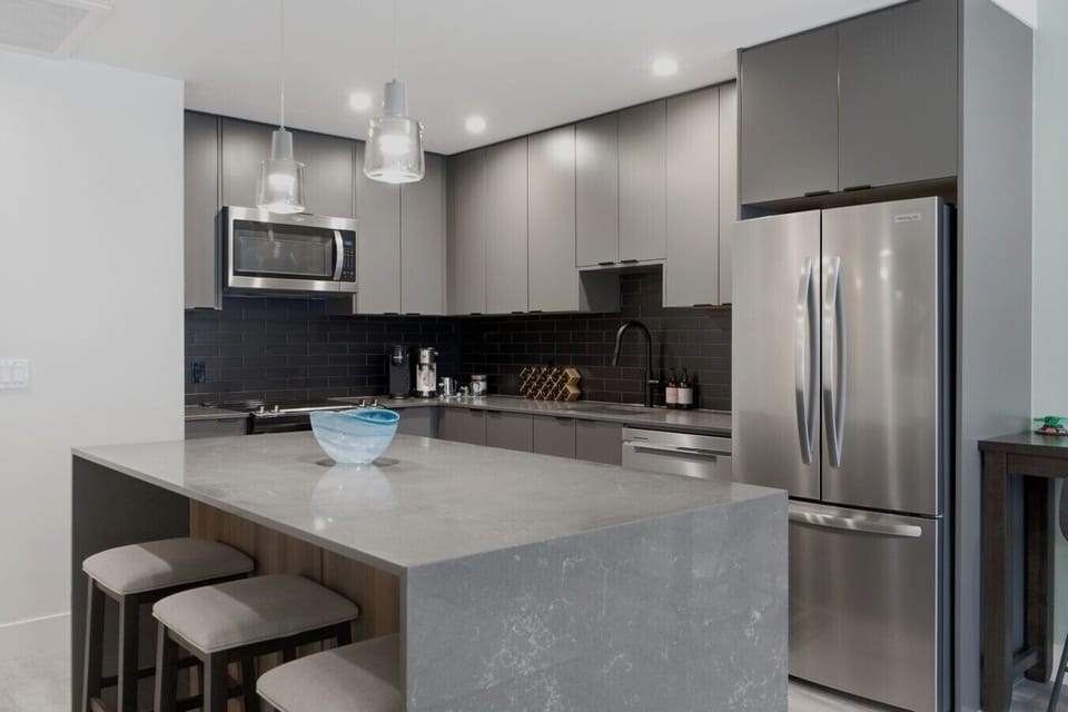 Kitchen island - bar stools