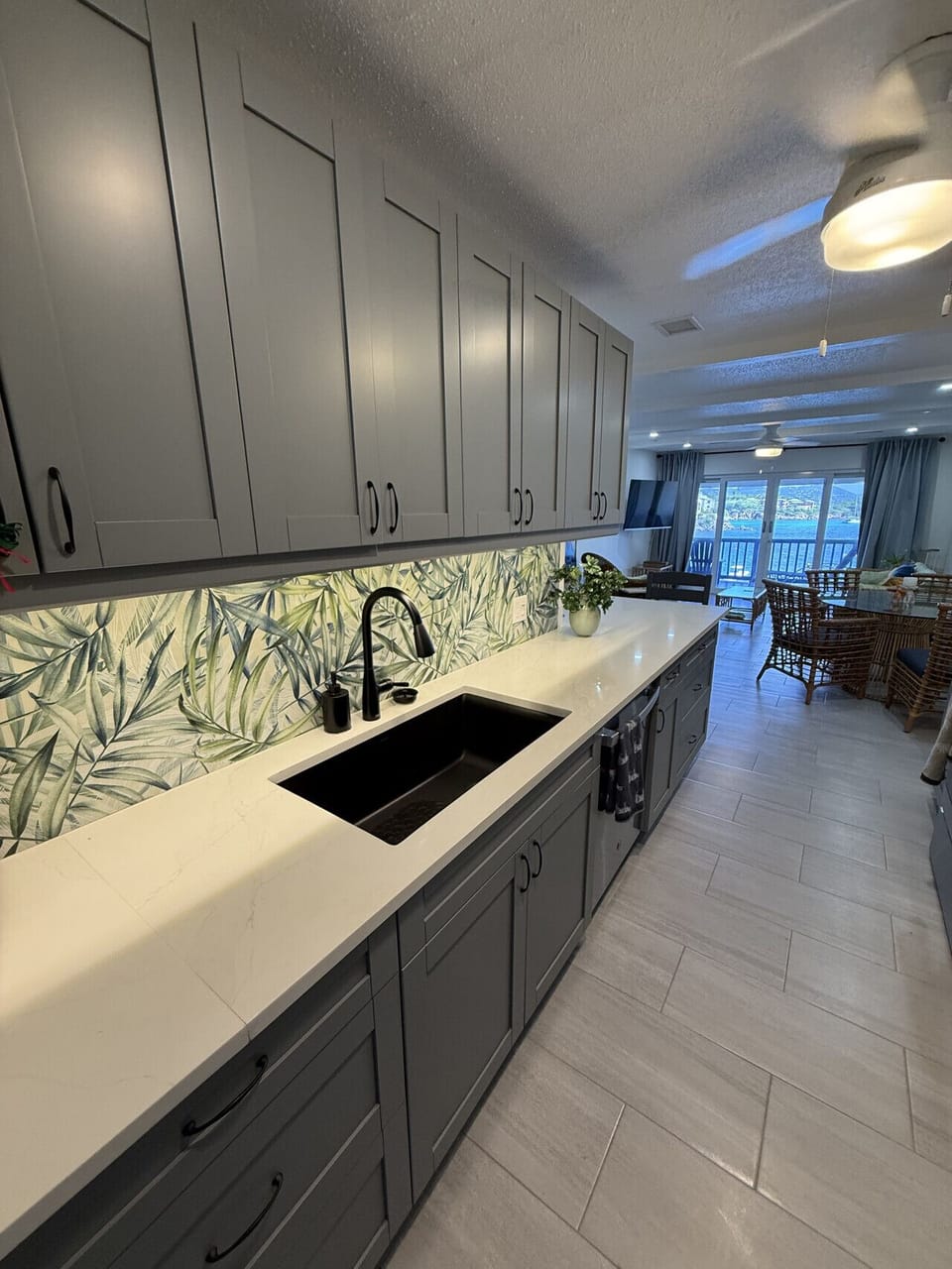 Fully equipped kitchen with modern appliances — perfect for cooking and entertaining.
