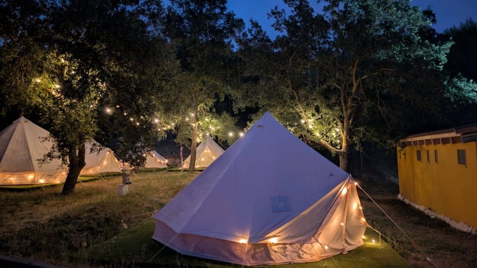 Glamping la bellota Farm Stay in Castile and León
