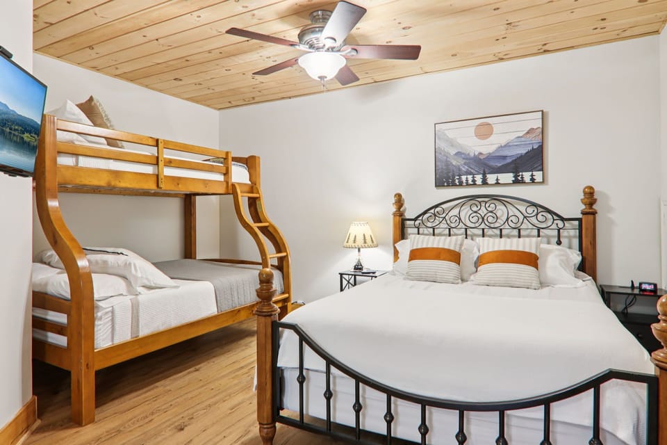 Bedroom #4 lower level of cabin