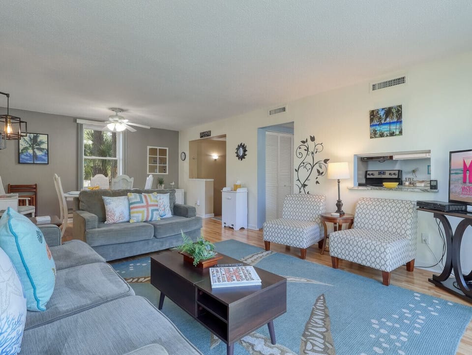 Comfortable Living Room Perfect for Unwinding